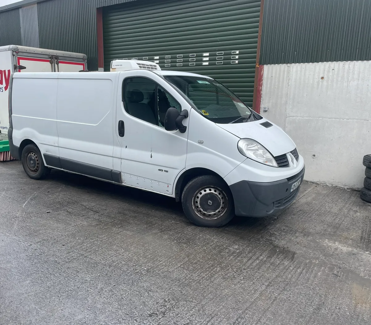 131 Renault traffic 2.0 dci for dismantling