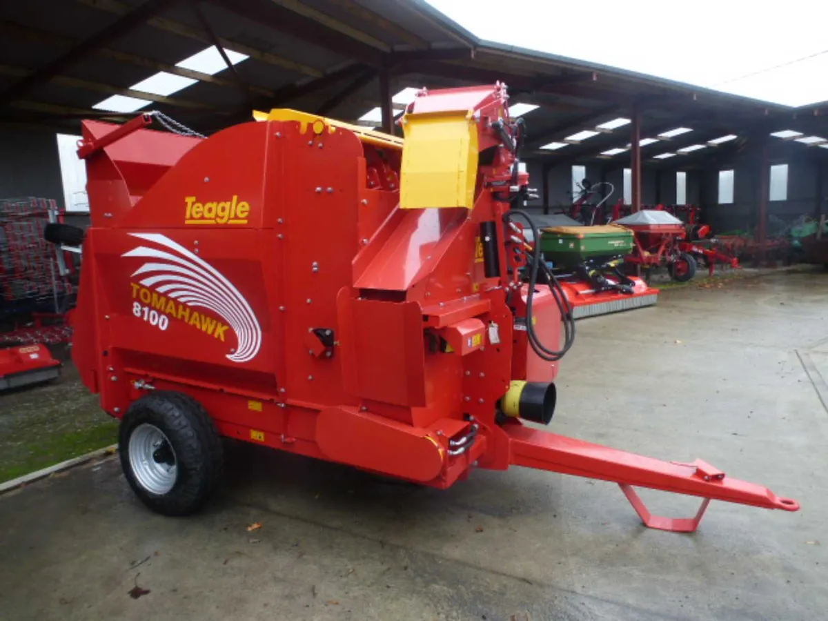 Teagle 8100 Silage/straw bedder