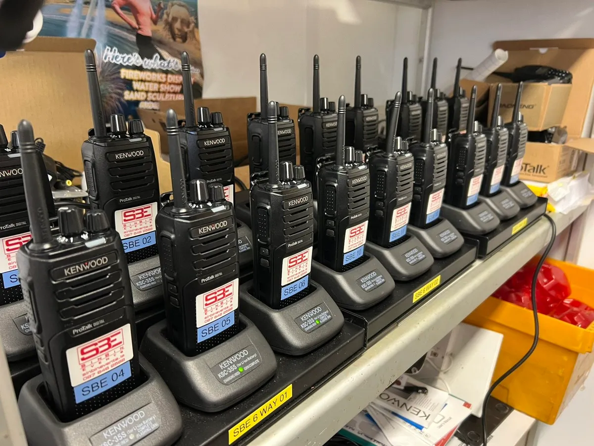Radio Hire two way radios Walkie talkie - Image 2