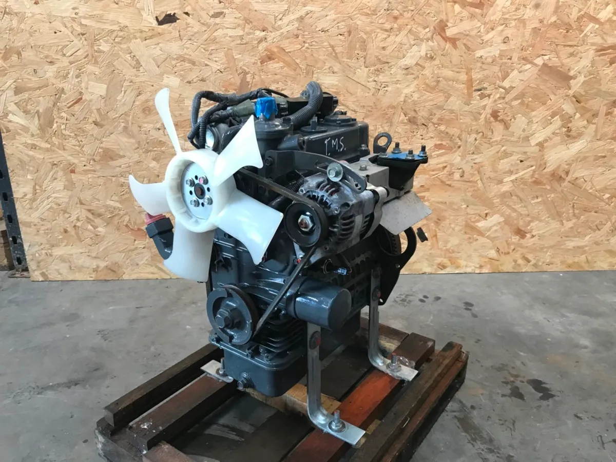 *** KUBOTA 3 CYL PETROL ENGINE..WG972 *** - Image 4