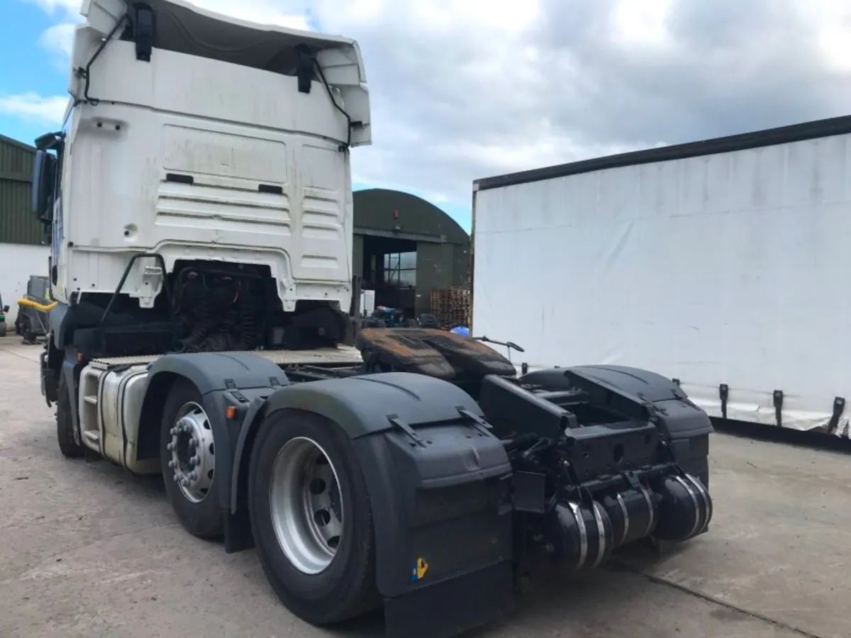 MAN TGX 26. 440....PARTS AND Spares - Image 4