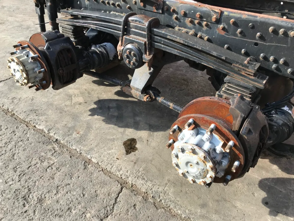 MAN TGM 2014 MAN Double Drive Bogie Assembly - Image 3
