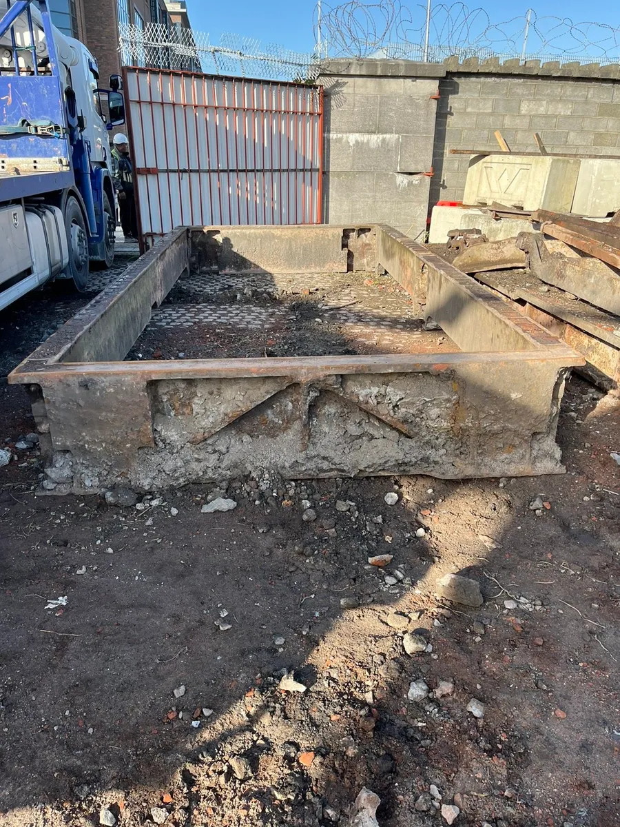 Pooley Cast Iron Original Weigh Bridge - Image 3