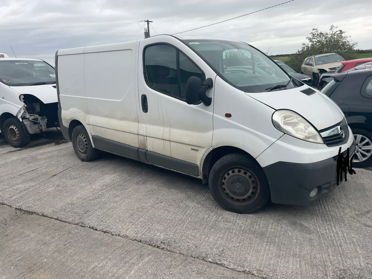 2012 Renault traffic 2.0 dci auto for dismantling