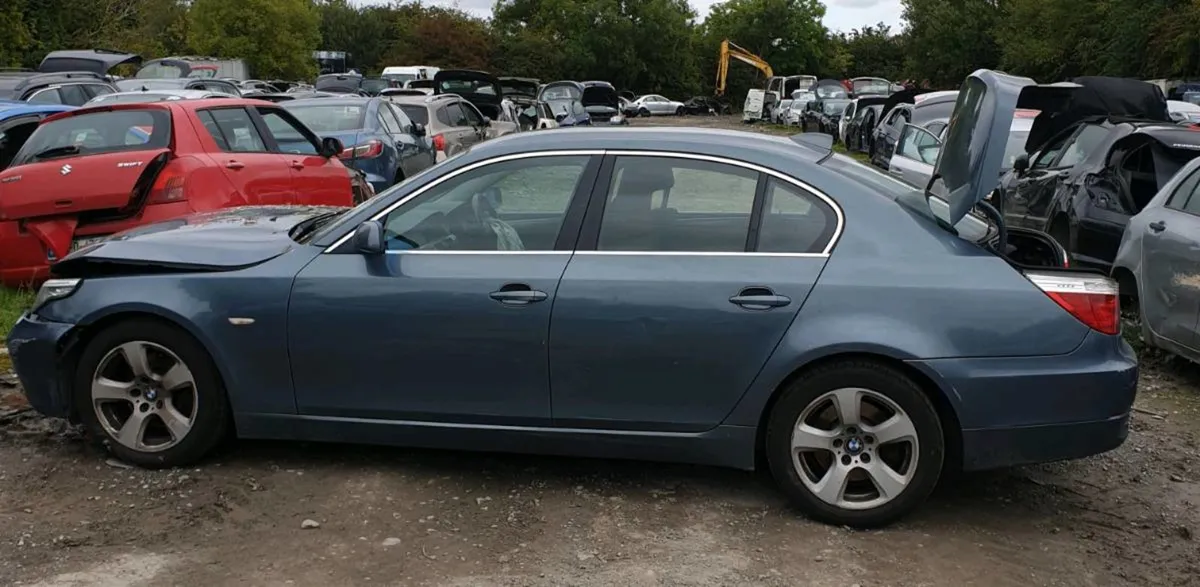 Breaking BMW e60 520d neptunblue metallic - Image 1