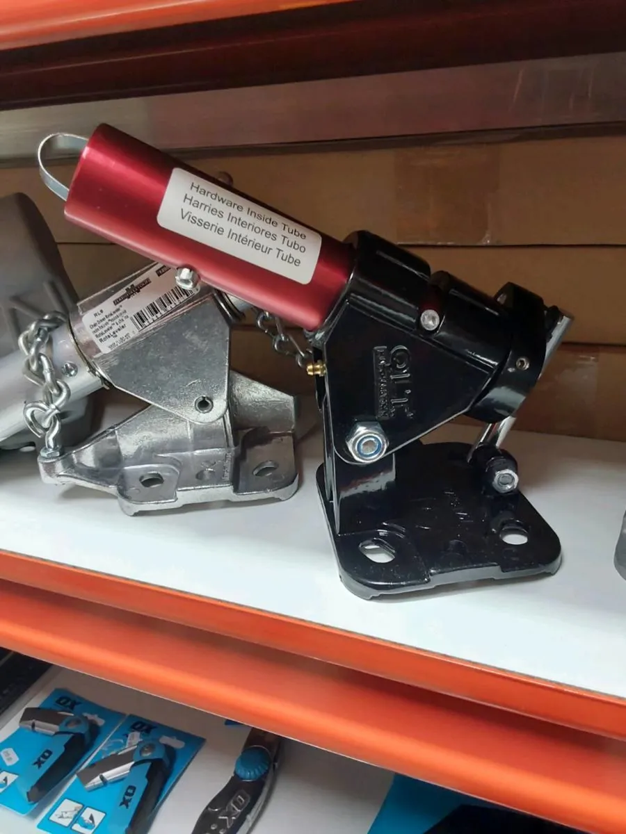 Concrete Tools - knuckles - Image 3