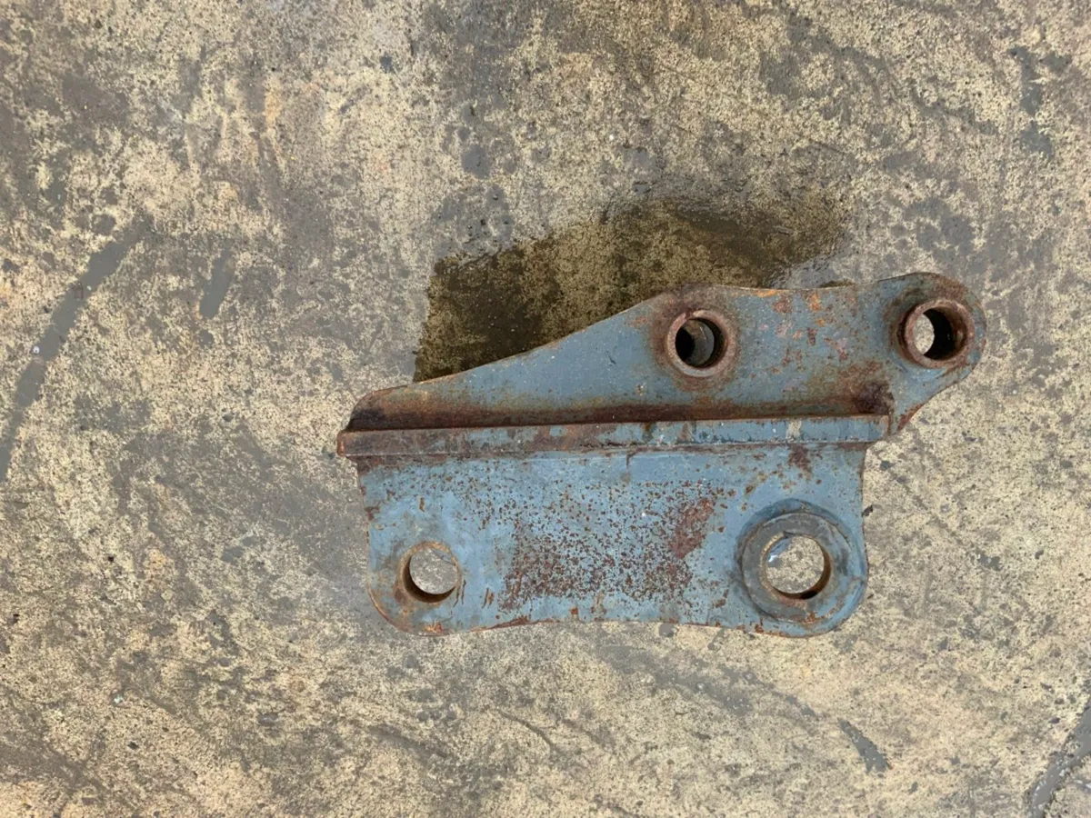 ** QUICK HITCH ADAPTOR.....45mm...........1473 - Image 1