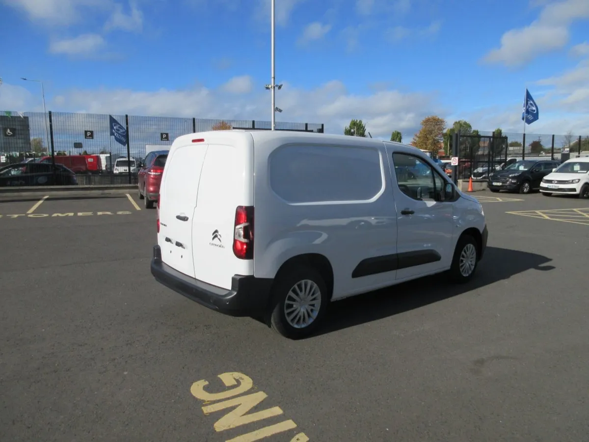 Citroen Berlingo Enterprise Bluehdi 100 MWB 1 - Image 4