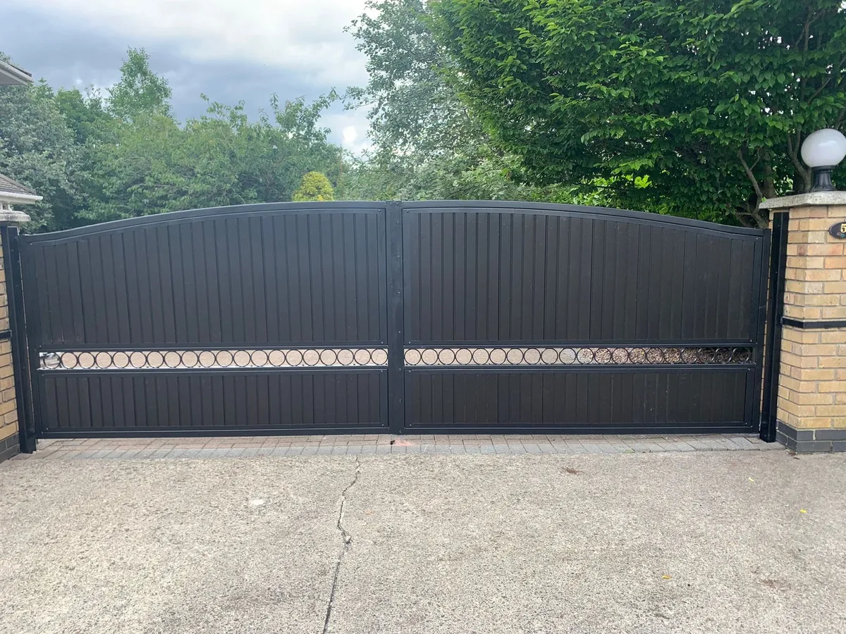 Steel Framed Pvc Driveway Gate - Image 2