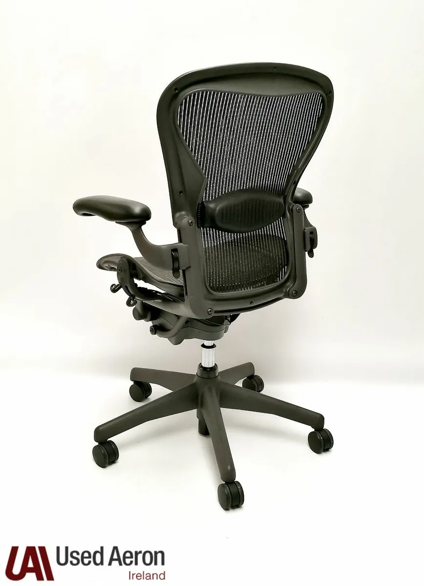 Refurbished Herman Miller Aeron Chairs Size (B) - Image 4
