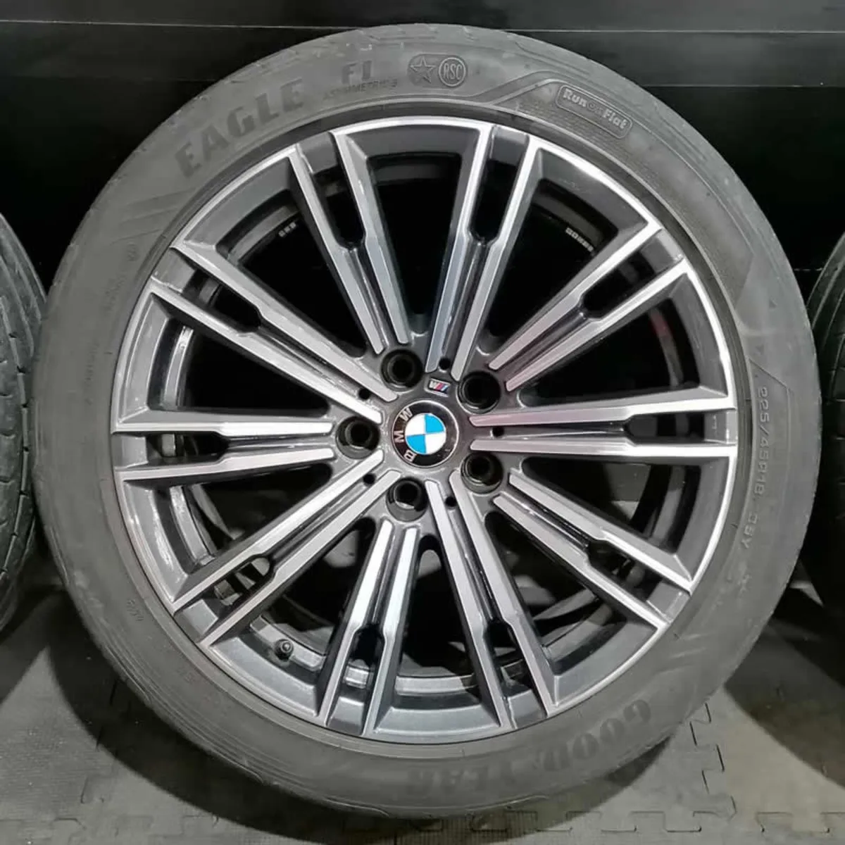 18" GENUINE OEM BMW 790M 3 SERIES WHEELS & TYRES 5 - Image 3