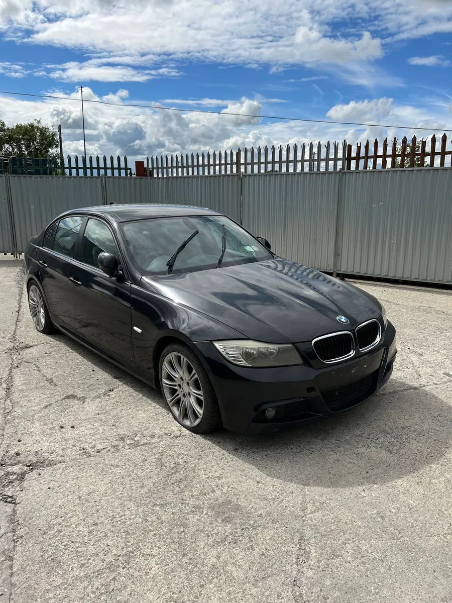 Breaking bmw M sport e90 n47d20c. 475. - Image 1