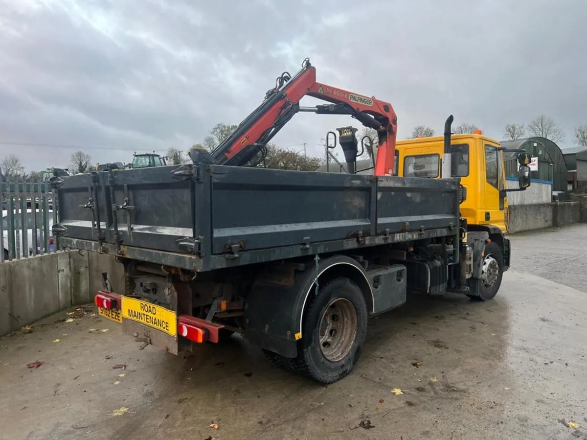 18Ton Iveco eurocargo tipper grab - Image 3