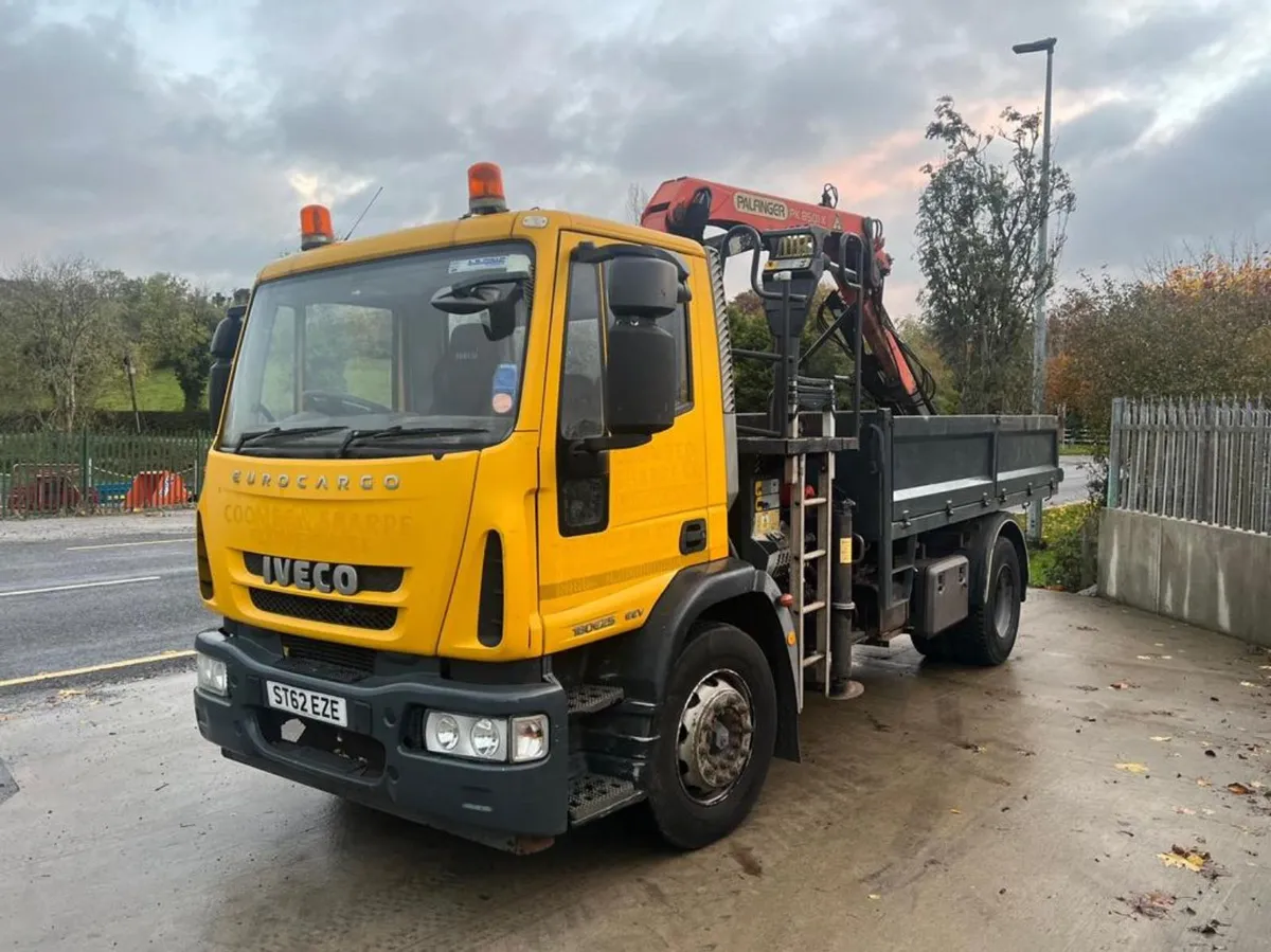 18Ton Iveco eurocargo tipper grab - Image 4