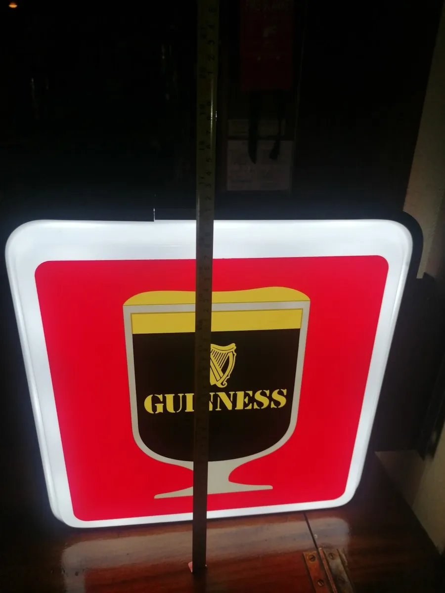 Guinness Double Sided Light Up Wall Mounting - Image 4