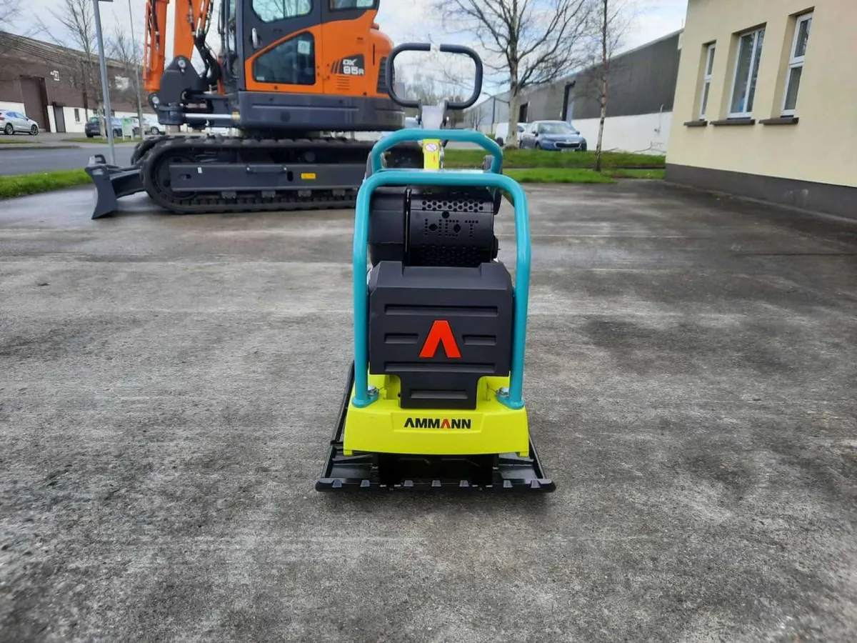 New Ammann 25/50 Diesel Compaction Plate - Image 4