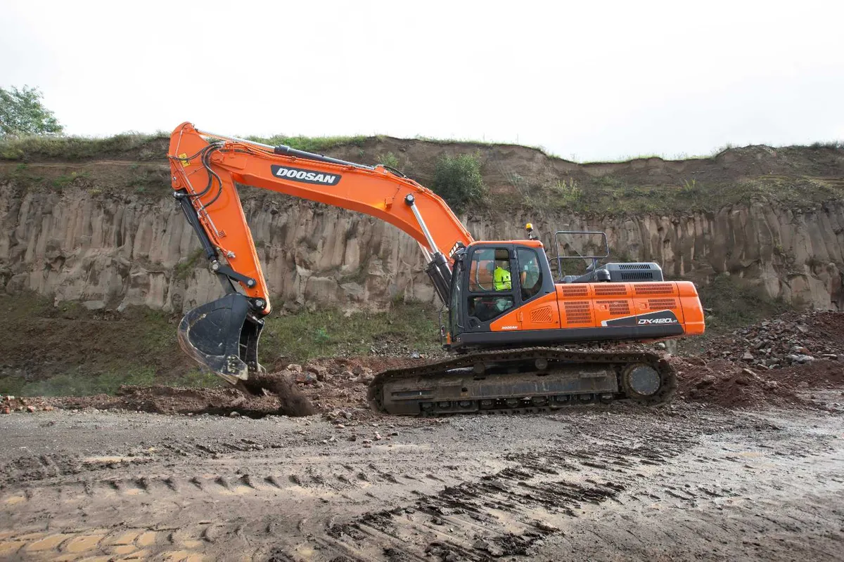 Doosan DX420LC-5 @EMS, BUY NOW, PAY LATER.