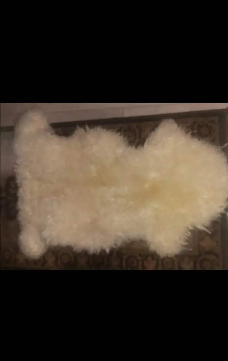 Mark & Spencer sheepskin 3ft - Image 1