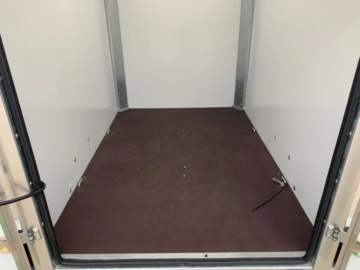 Trailer Flooring (8x4 sheets only €145) - Image 4