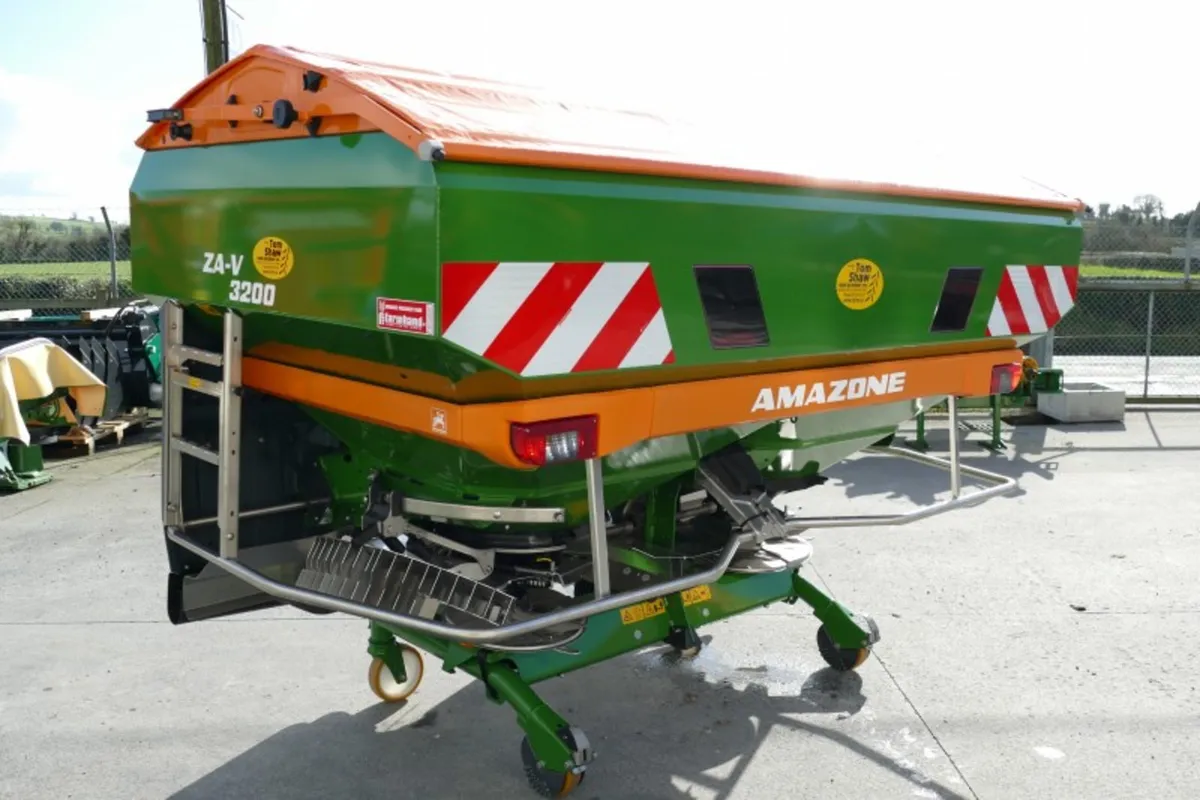 Amazone ZAV GPS Spreaders - Image 4