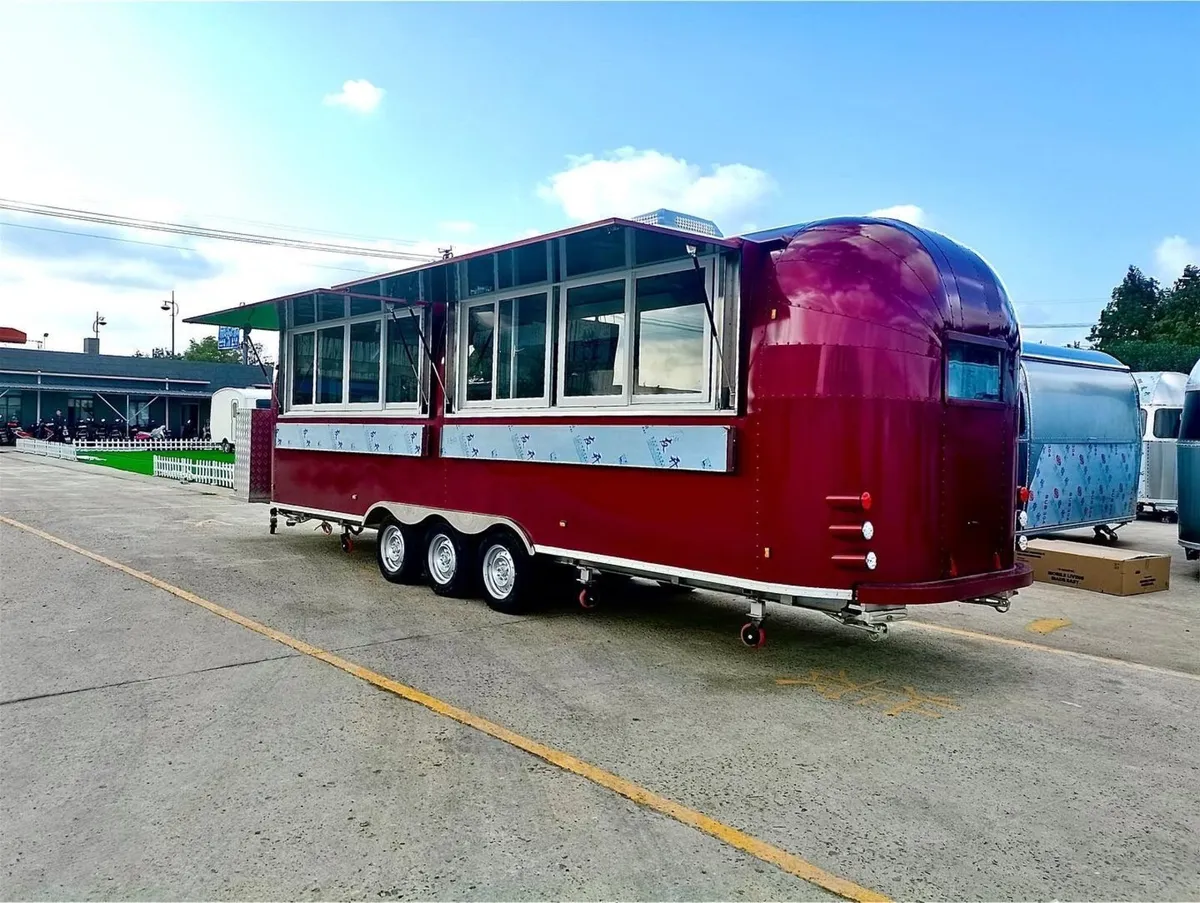 food trailer truck Airstream Coffee Trailers 7.8M - Image 3