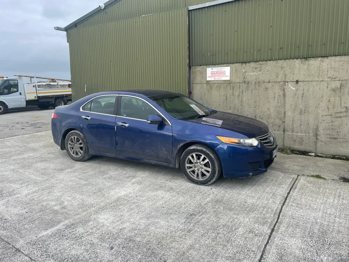 2009 Honda Accord 2.2 diesel for dismantling