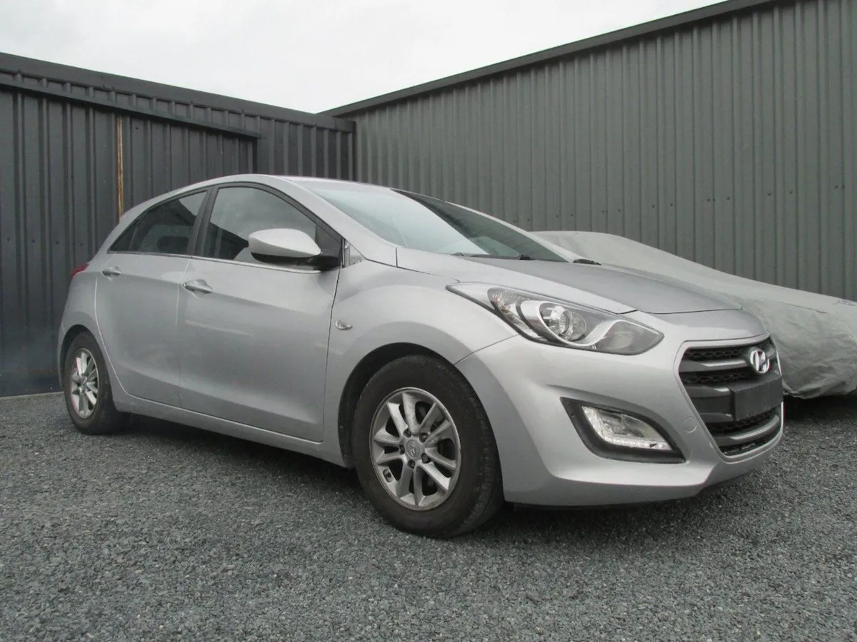 hyundai i30 2012-17 diesel & petrol breaking cheap - Image 1