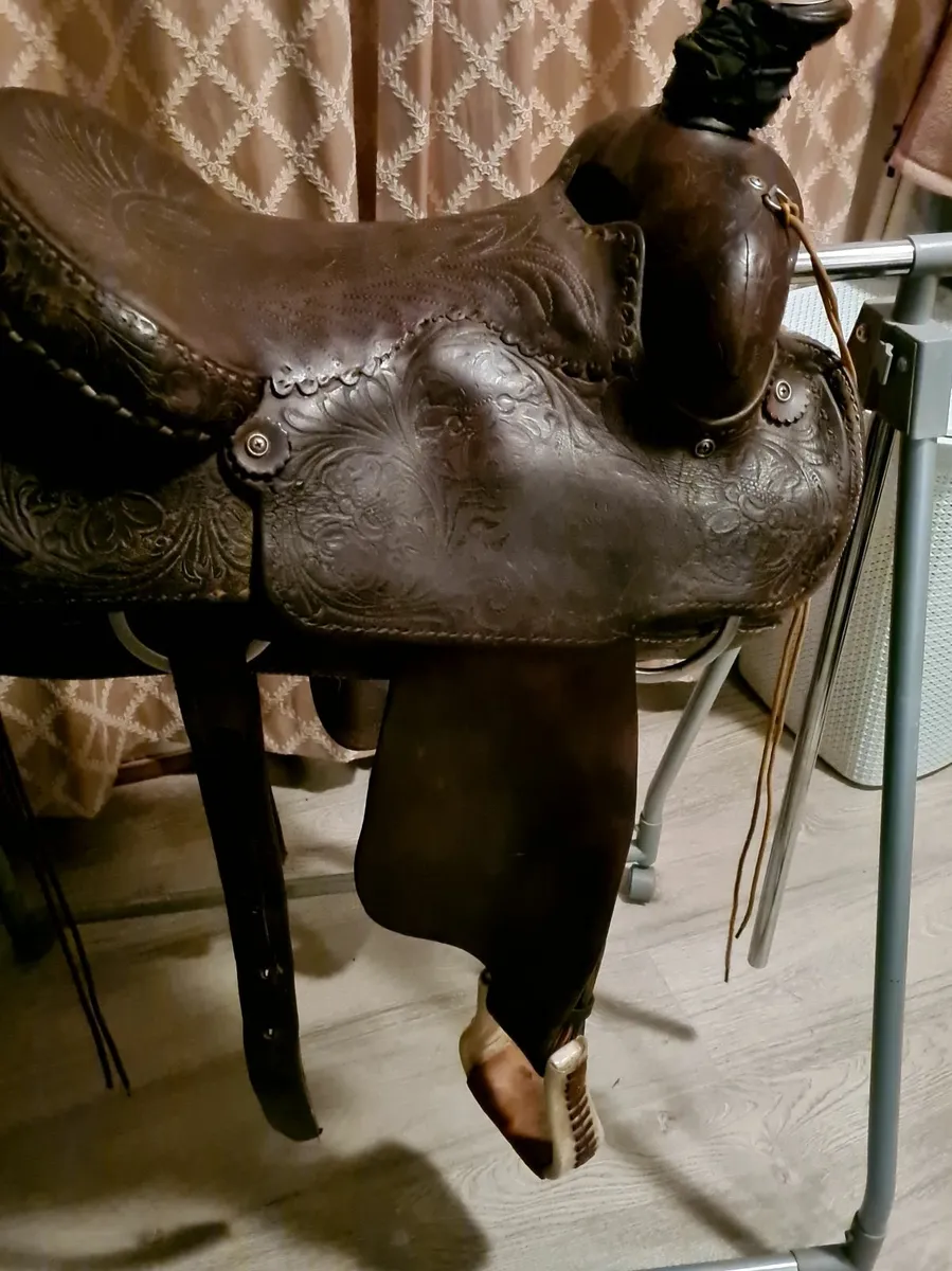 Vintage American Saddle - Image 2