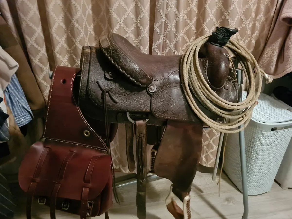 Vintage American Saddle - Image 4