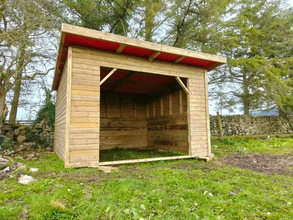 Field Shelters And Stables - Image 1