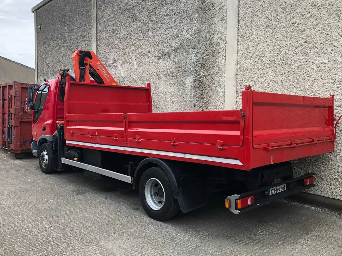 12T TIPPER TRUCK WITH 10T CRANE FOR HIRE - Image 4