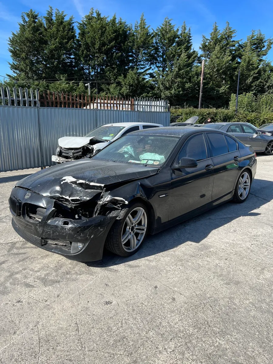 Breaking bmw 520 f10 n47 668 schwarz2