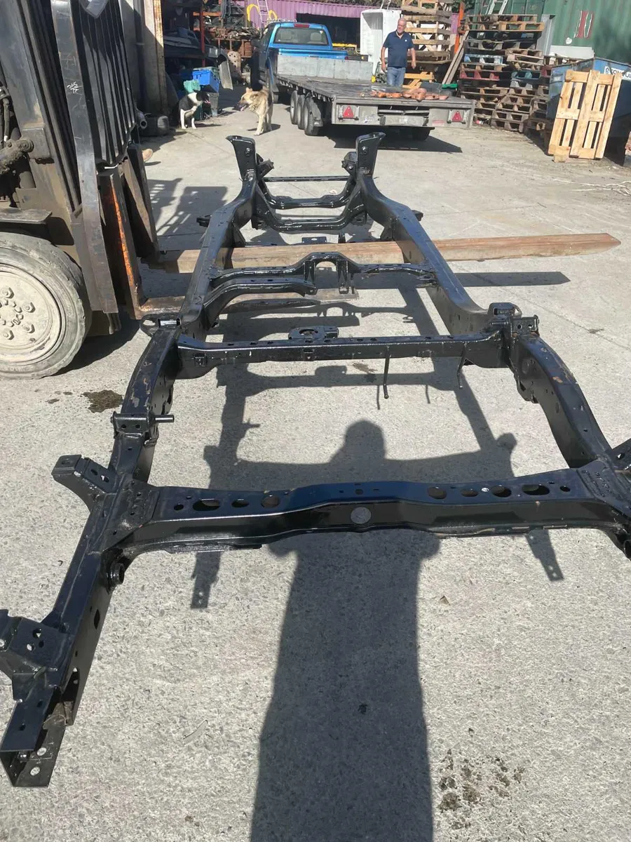 Toyota Hilux Chassis **Like New** - Image 2