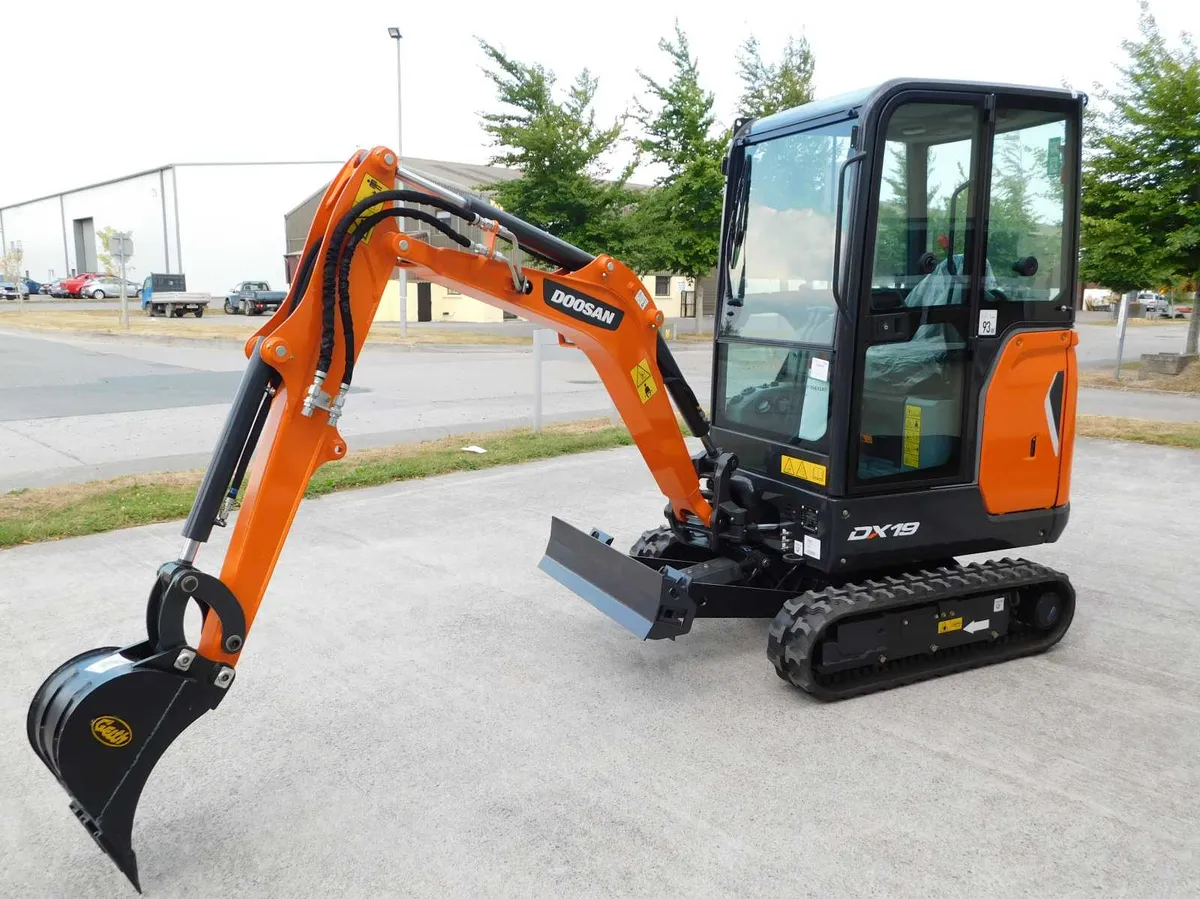 New Doosan DX19 - Image 3