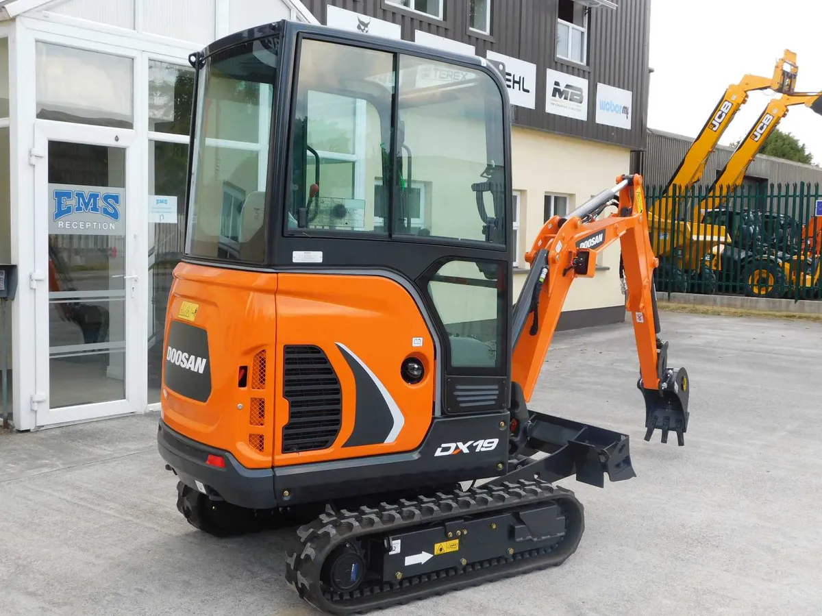 New Doosan DX19 - Image 4