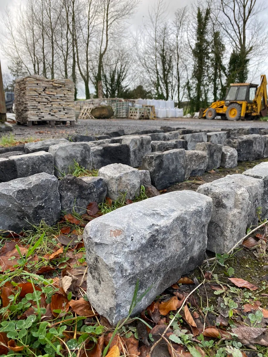 Old Salvage Reclaimed Limestone Kerbs 6” - Image 2