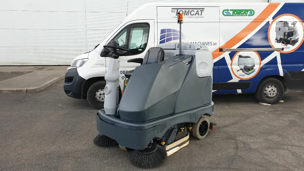 Nilfisk SC6500 Rider scrubber dryer - Image 1