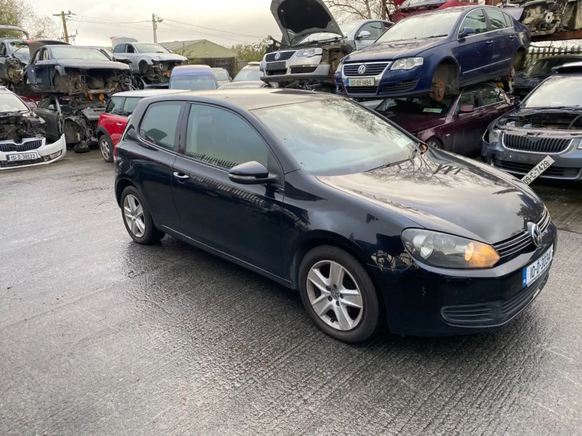2010 VW GOLF 1.6 TDI BREAKING - Image 1