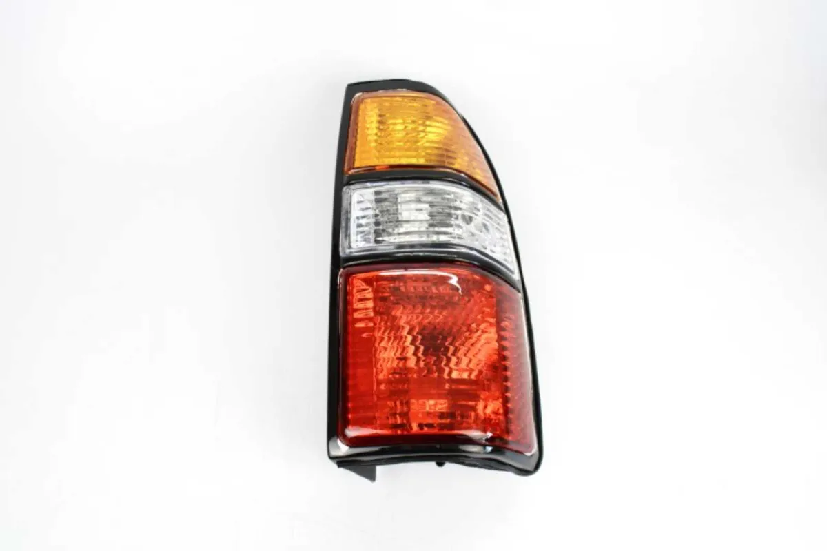 Toyota Landcruiser 1996-2003 Rear Taillamps - Image 2