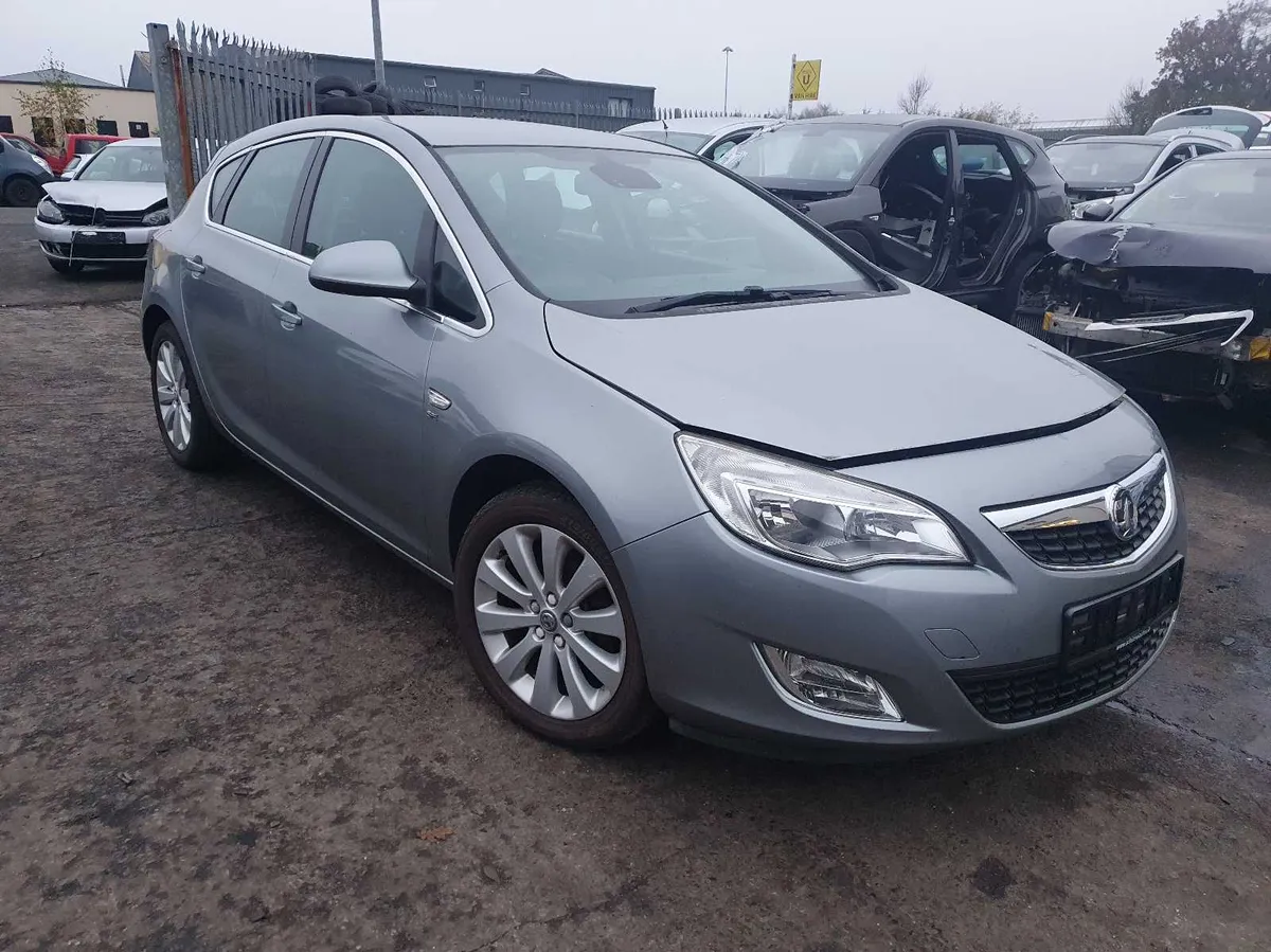 12 OPEL ASTRA  1.4 P TURBO FOR BREAKING - Image 3