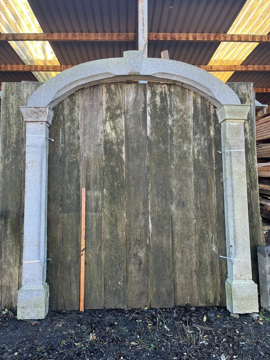 Silver Granite Arch Large SELLING - Image 4