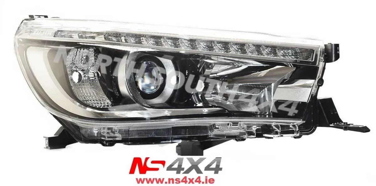 Headlight / Headlamp for Toyota Hilux - Image 2