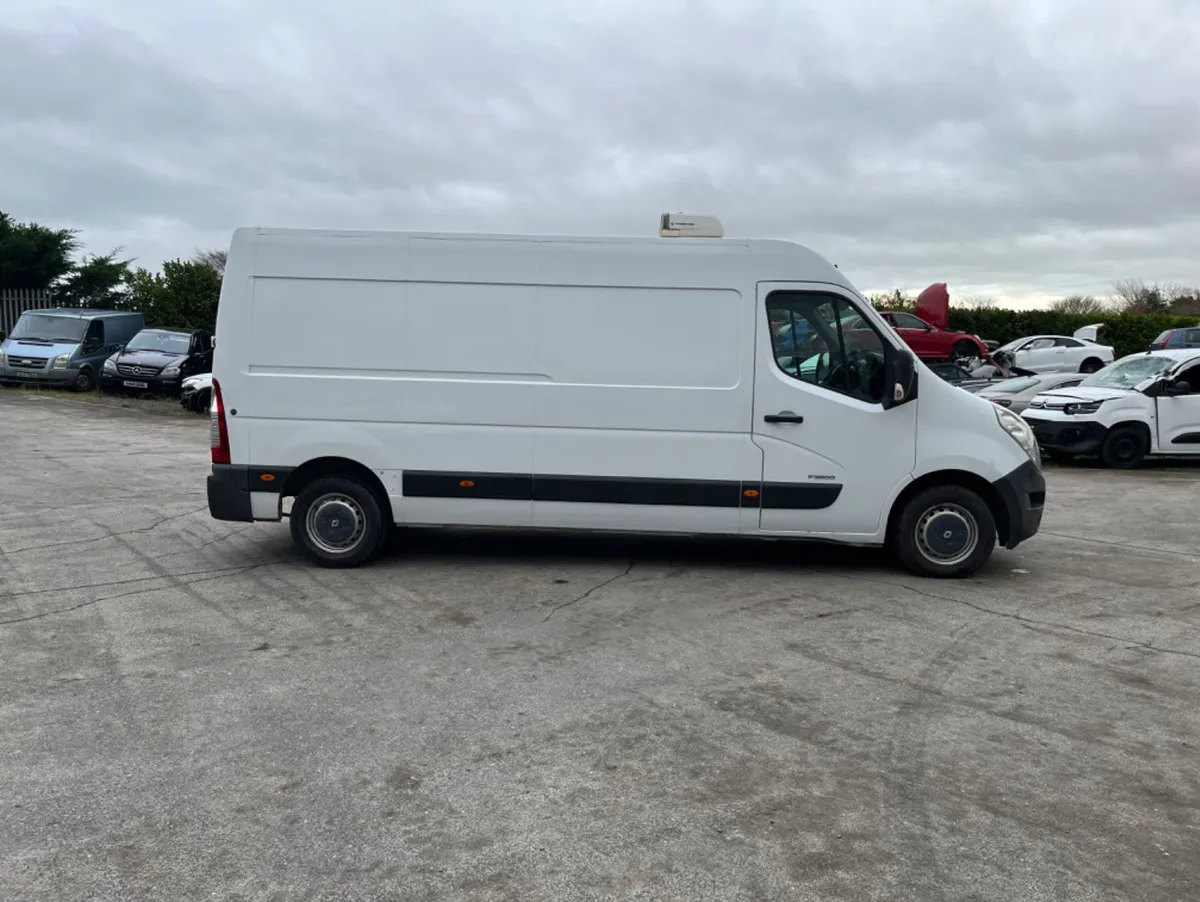 2014 Renault master 2.3 LWB - Image 2