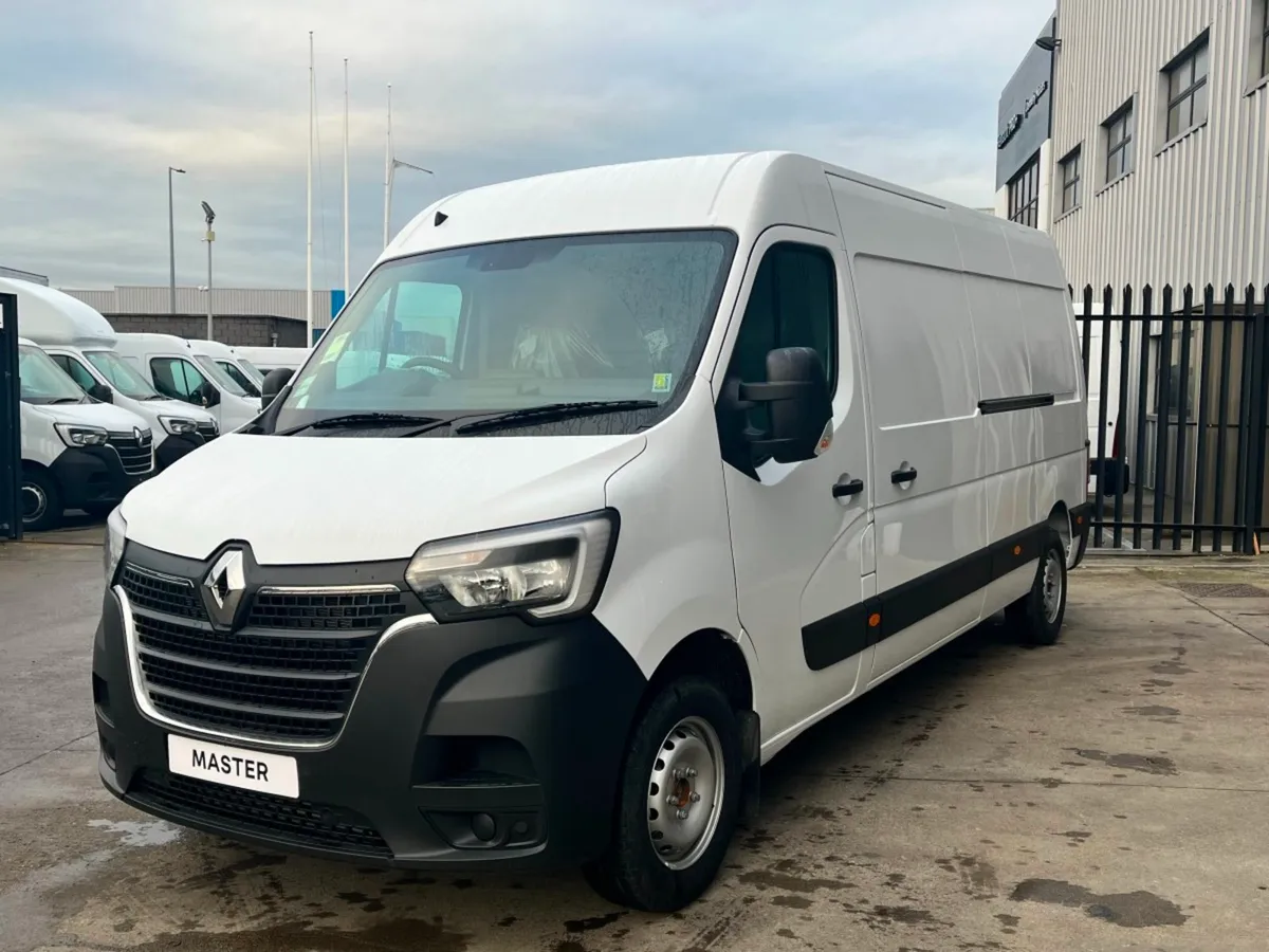 Renault Master FWD Lm35 DCI 135 Business - Image 1