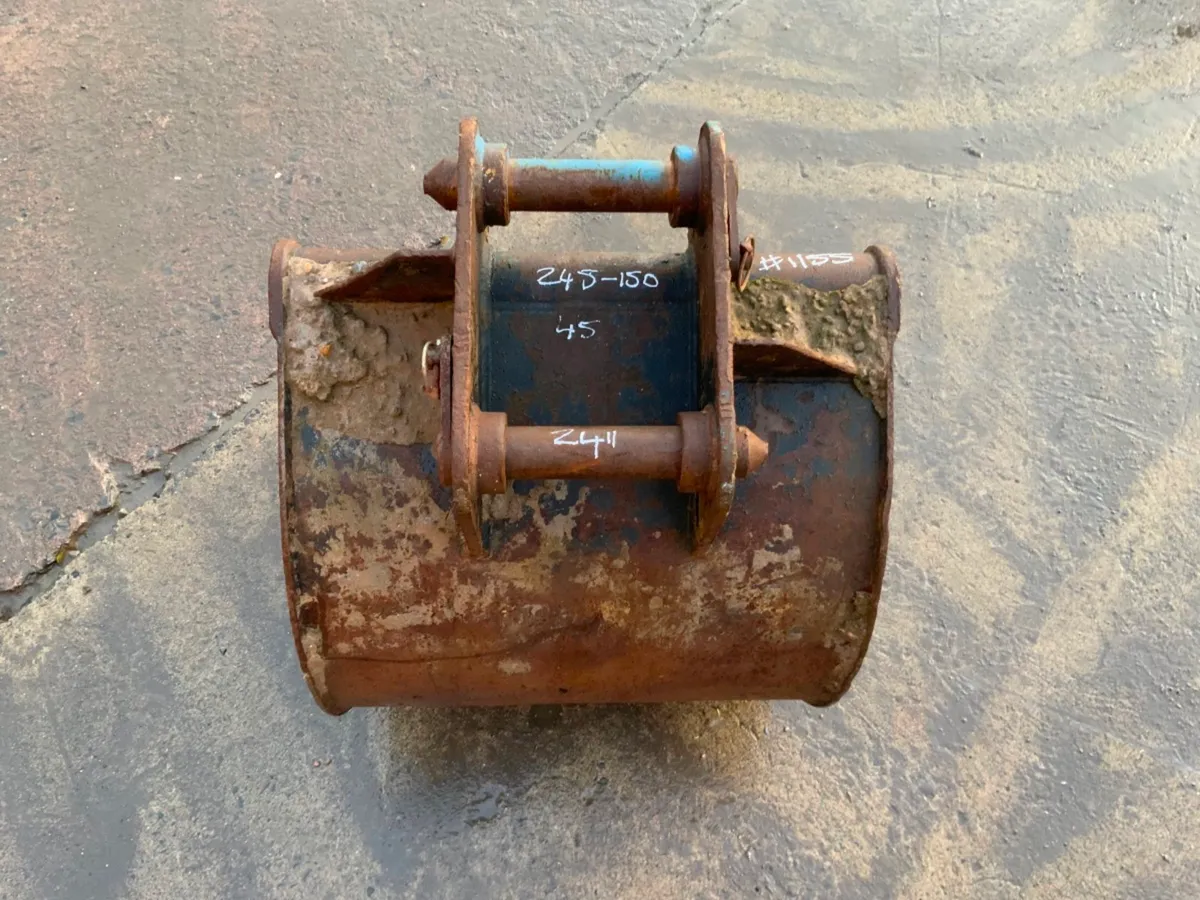 *** 24" DIGGING BUCKET.....45mm PINS......1155 - Image 3