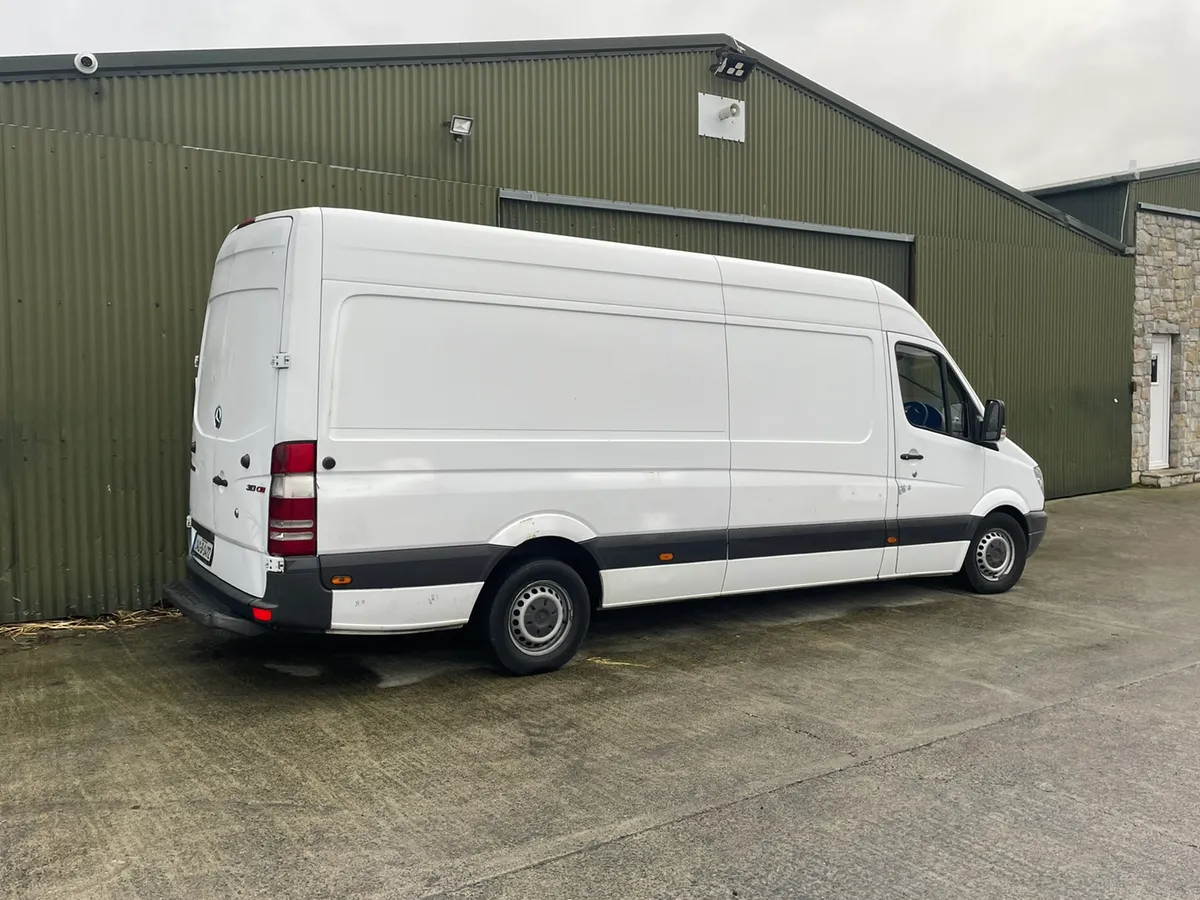 2014 Mercedes sprinter diesel for dismantling