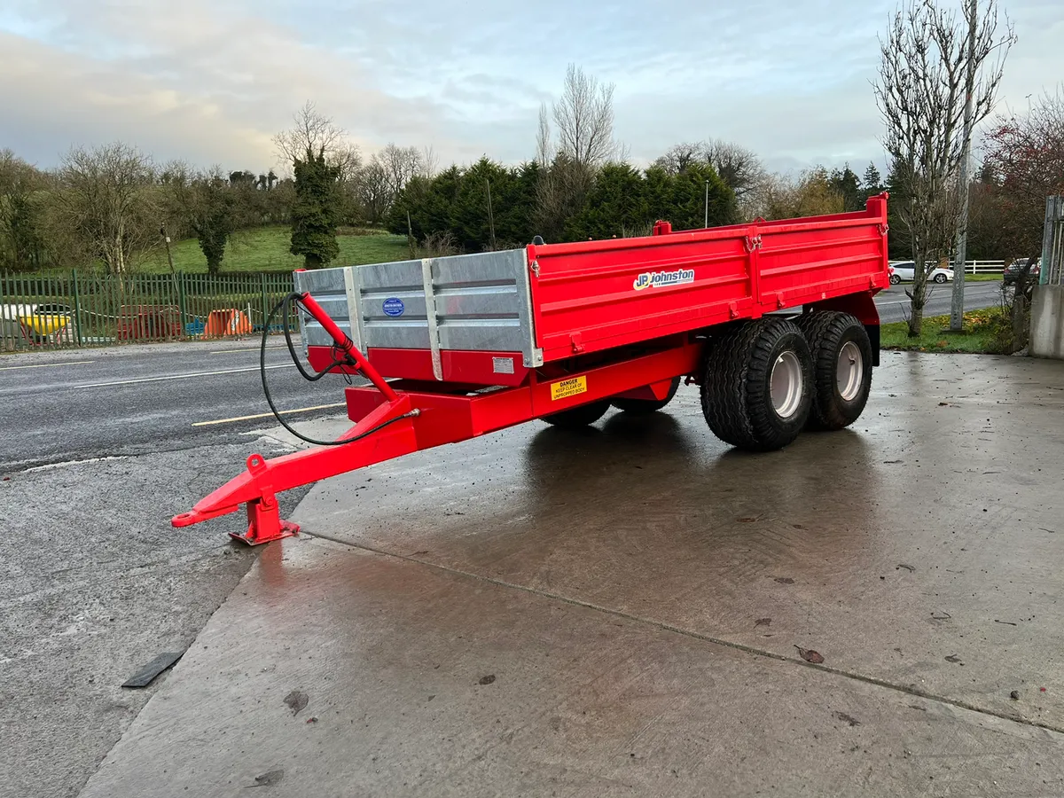 *** JOHNSTON TIPPING TRAILER *** - Image 1