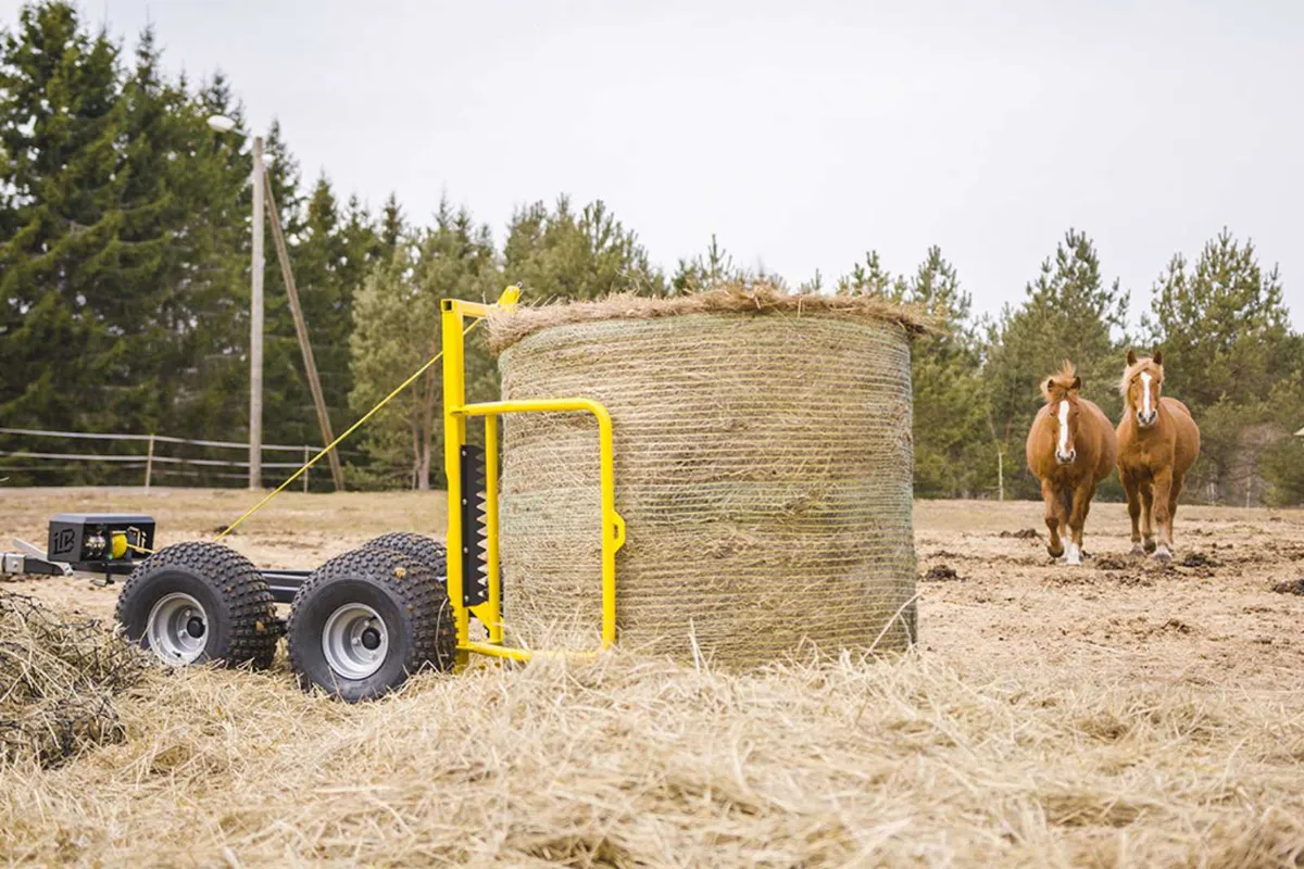 SILAGE AND HAY BALE TRAILER , SALE - Image 2