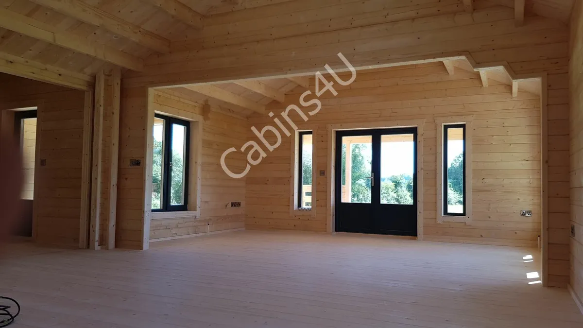 4 bedroom log cabin - Image 3