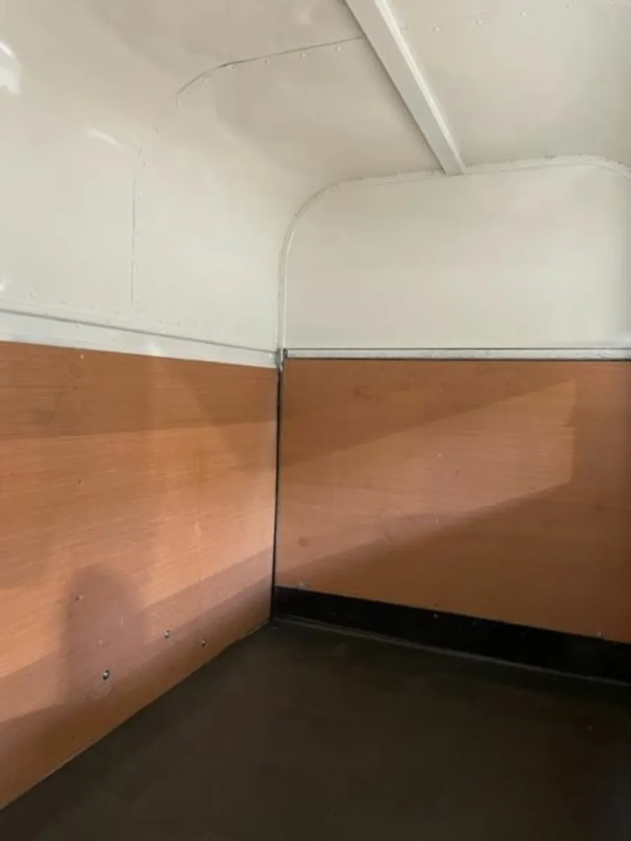 Catering Trailer Choice of 2  Units Gray Enfield - Image 2